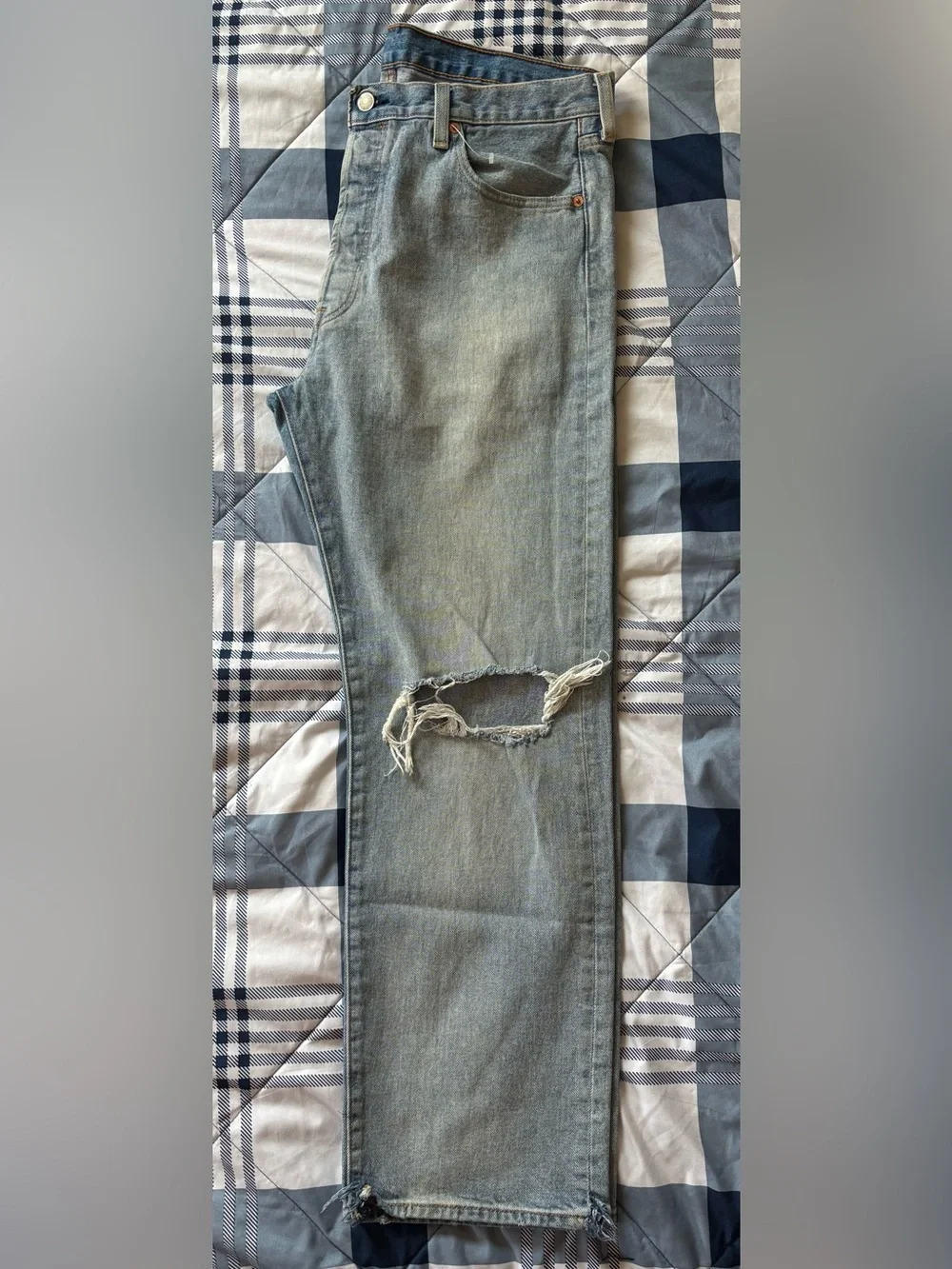 Levi's 501 Light Blue | 5 Button Fly | Relaxed Fit Men’s Jeans